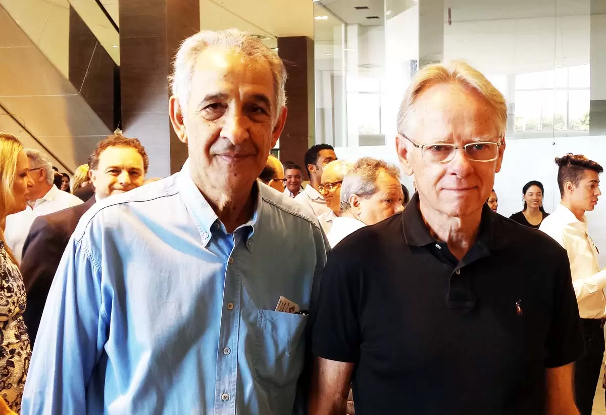 Na inauguração da expansão do Shopping do Vale, o diretor da Agência de Desenvolvimento de Ipatinga, Elísio Cacildo Vieira e presidente da Intermall (empreendedora do centro de compras), Johanes Sleumer