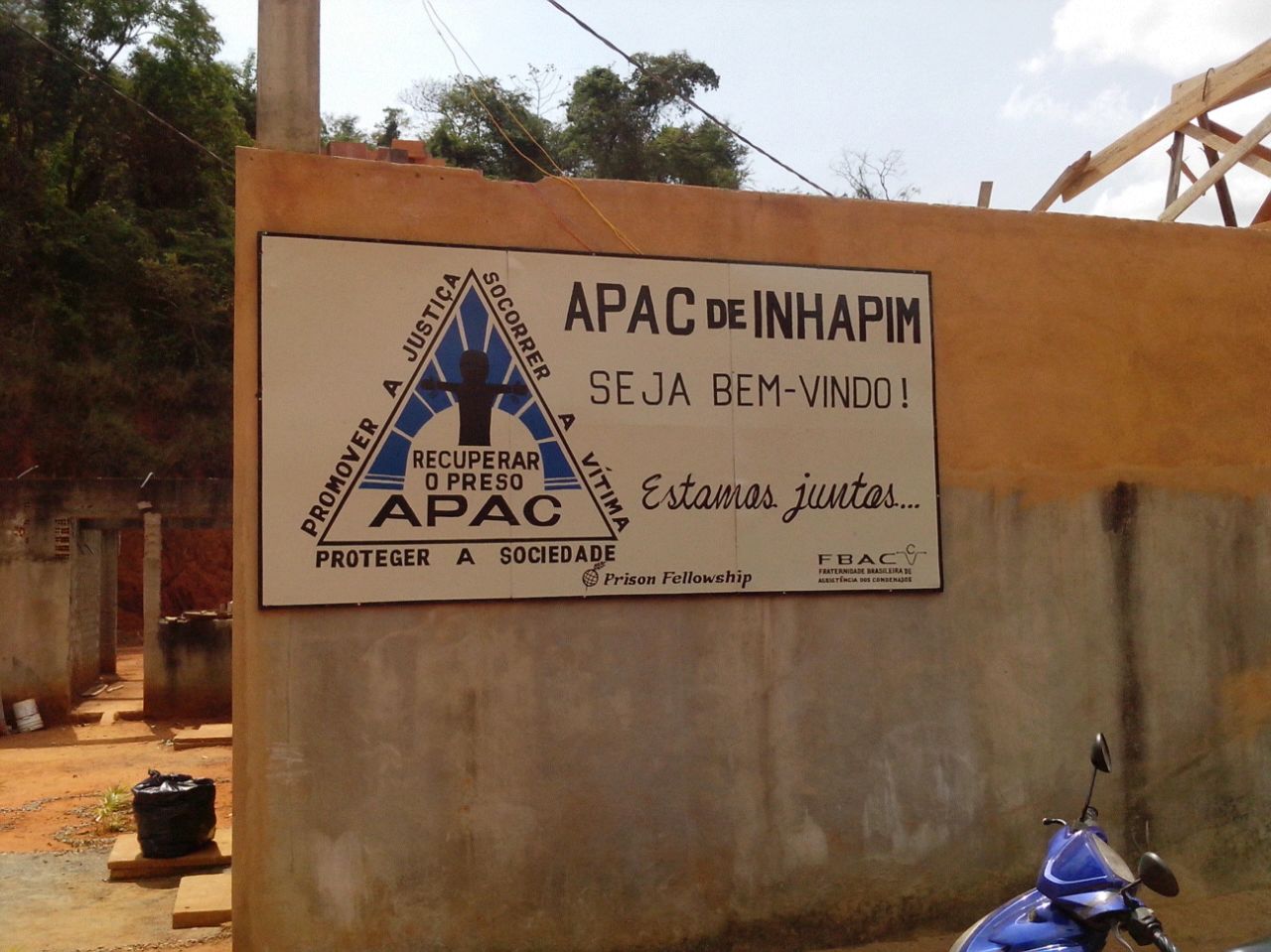 APAC de Inhapim é sediada às margens da BR-116. Foto: F5Notícias/Acervo.