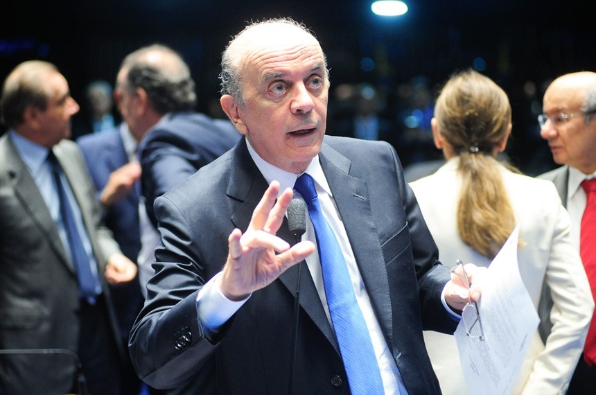 Projeto de autoria dos senadores Serra e Romário. Foto: Pedro França/Agência Senado.