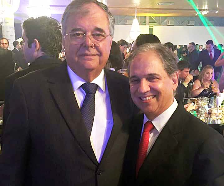 Os médicos Aloísio Benvindo de Paula e Carlos Alberto Calazans, no Clube Morro do Pilar, em Ipatinga