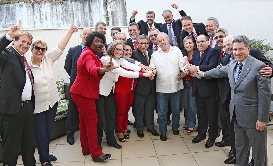 'Blindado', Lula parece se sentir acima da lei, e intocável. Foto: F5Notícias/Redes Sociais.