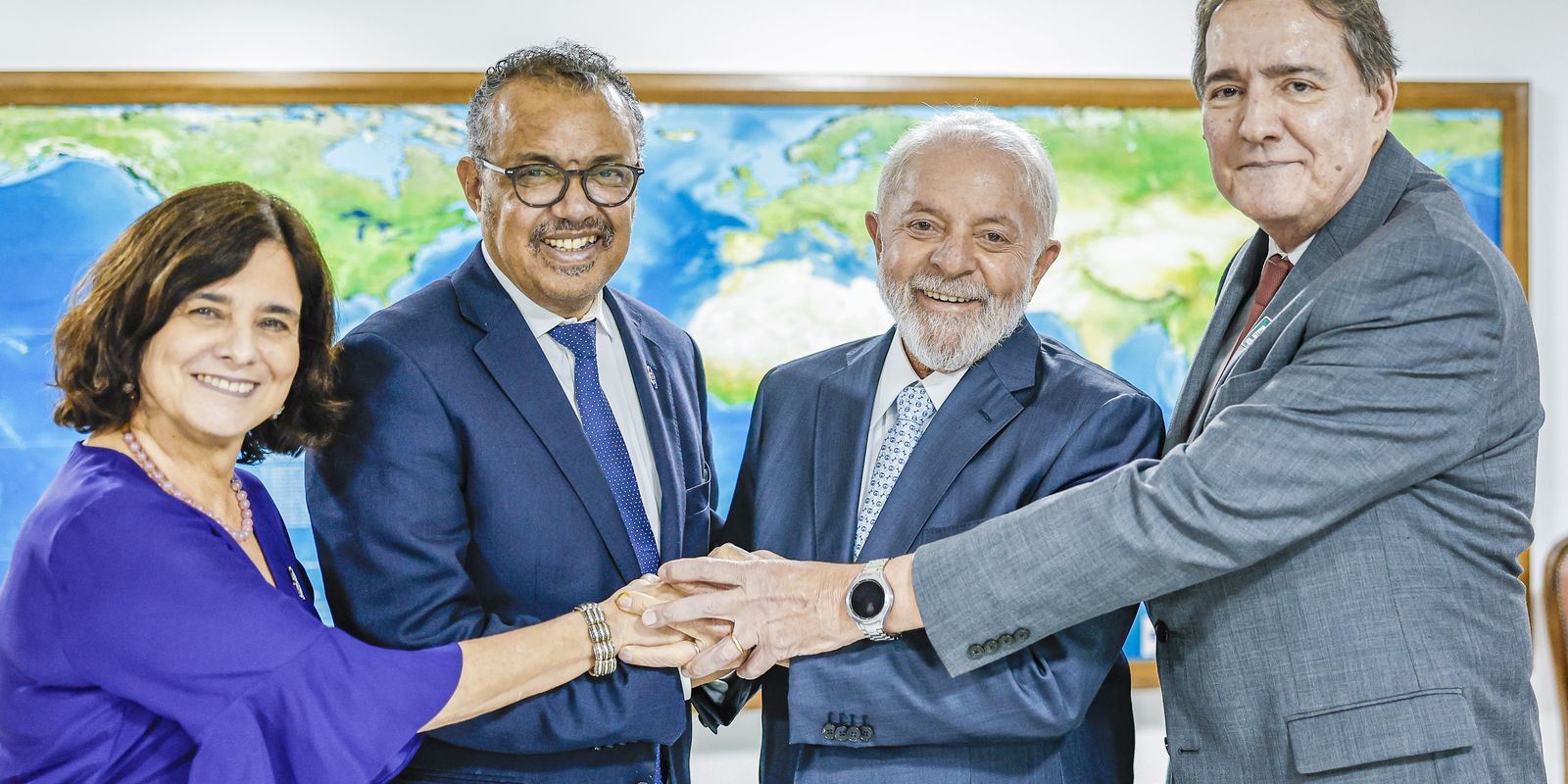 Lula e Tedros Adhanom discutem produção de vacina contra a dengue